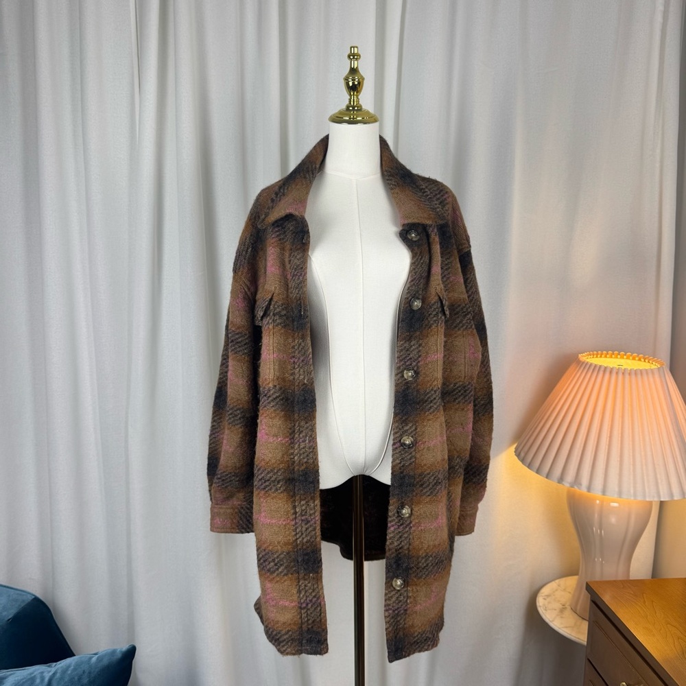 Wilfred The Ganna Plaid Wool Shirt Jacket in Mod/Rose Phlox XL